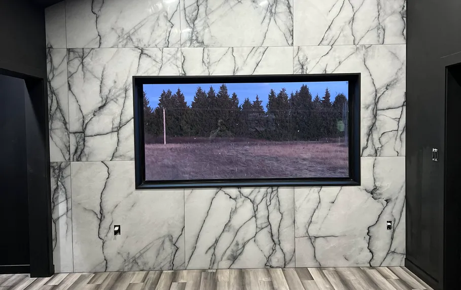 modern feature window