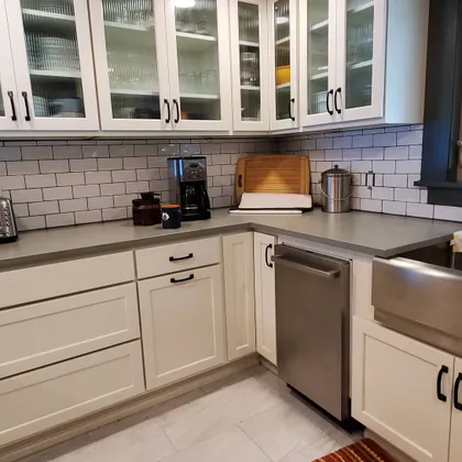 White kitchen with subway tile backsplash